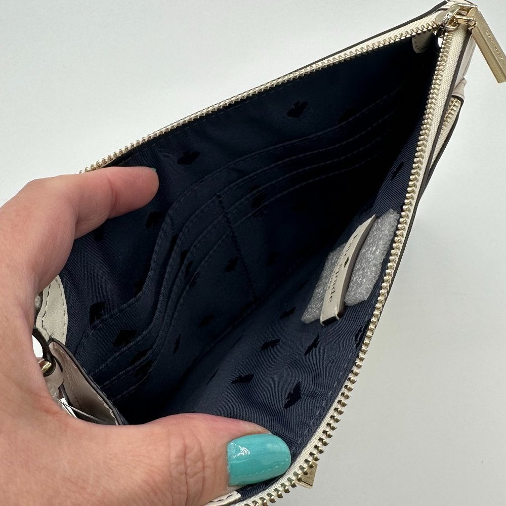 NWT Kate Spade Wild Petal Medium Floral Wristlet - Picture 8 of 10
